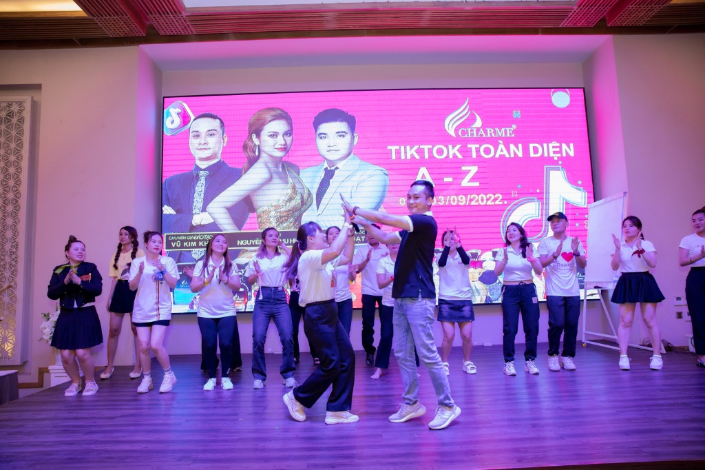 Vũ Kim Khánh tại sự kiện